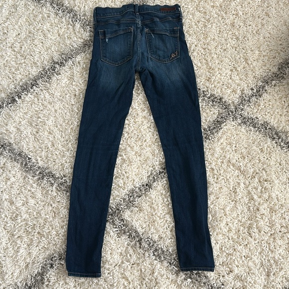 Express Distressed Jeans - Picture 5 of 11
